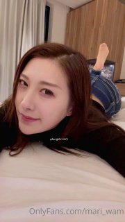 约到一个高质量粉嫩嫩小美女，精致玲珑白皙软软肉体 轻易就让人鸡巴硬邦邦冲动，奶子极品爱抚口交啪啪猛插